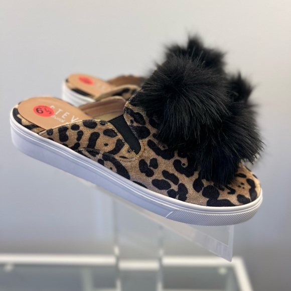 Steven Natural Comfort leopard print NWOT slip on furry ball mule tennis shoe - Picture 4 of 9